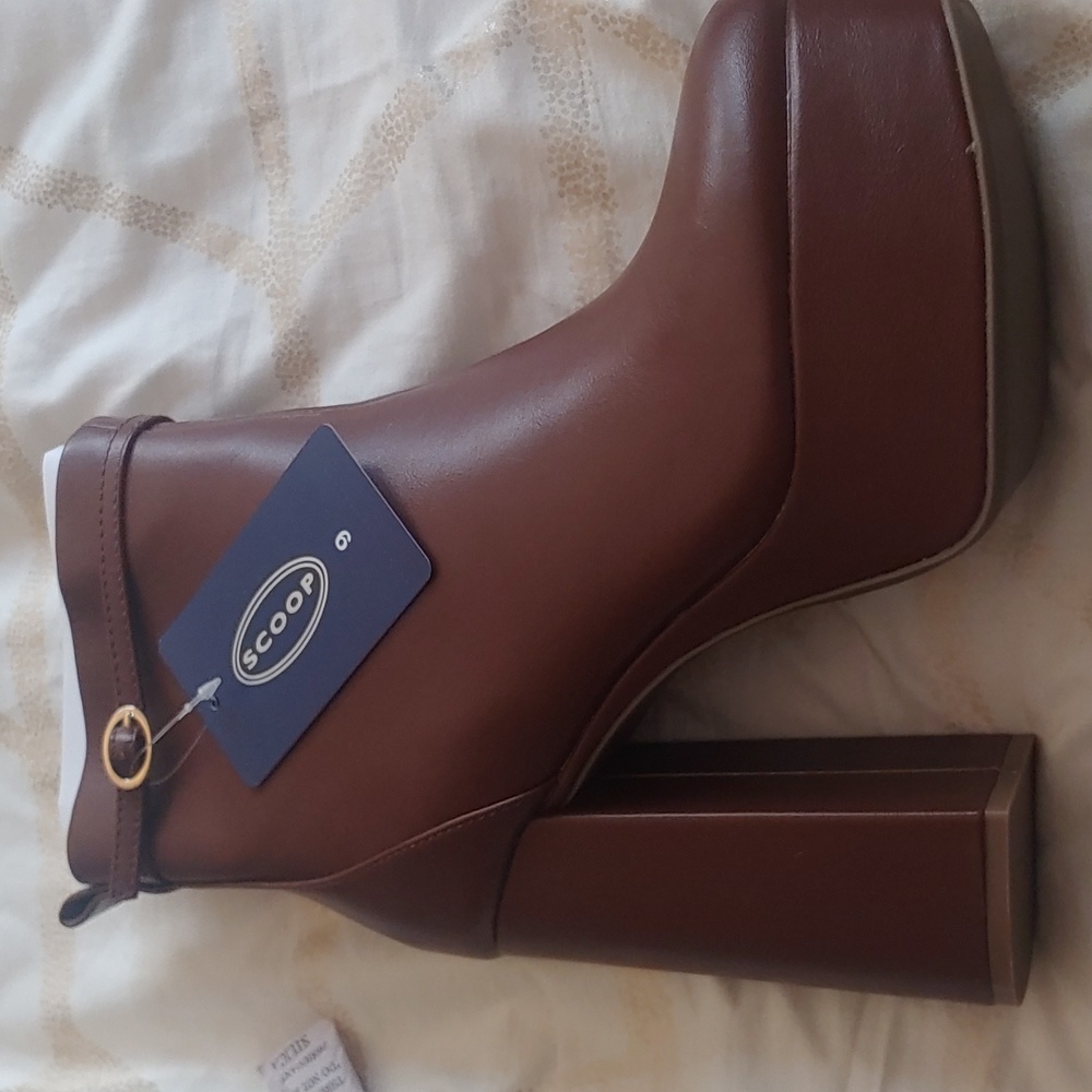 Ankle boots - Picture 4 of 10